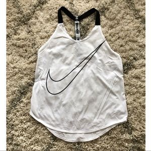 ‼️Nike Women’s Medium Loose Fit Tank-top, Medium